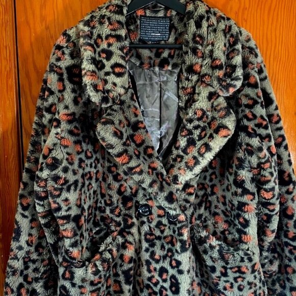 Steve Madden Pink Leopard Oversized Fur (L) Mid-Length Coat - Picture 1 of 4